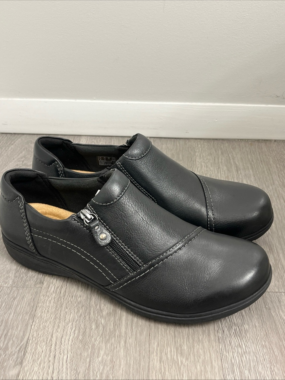 Clarks Carleigh Ray black leather shoes size 12 wide women’s shoes
